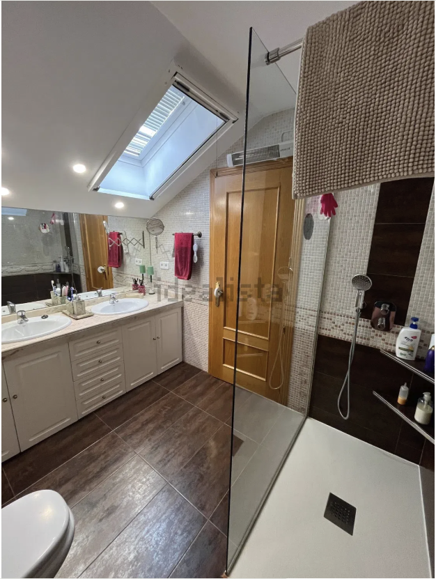 Captura de pantalla 2025-10-21 a las 11.31.06