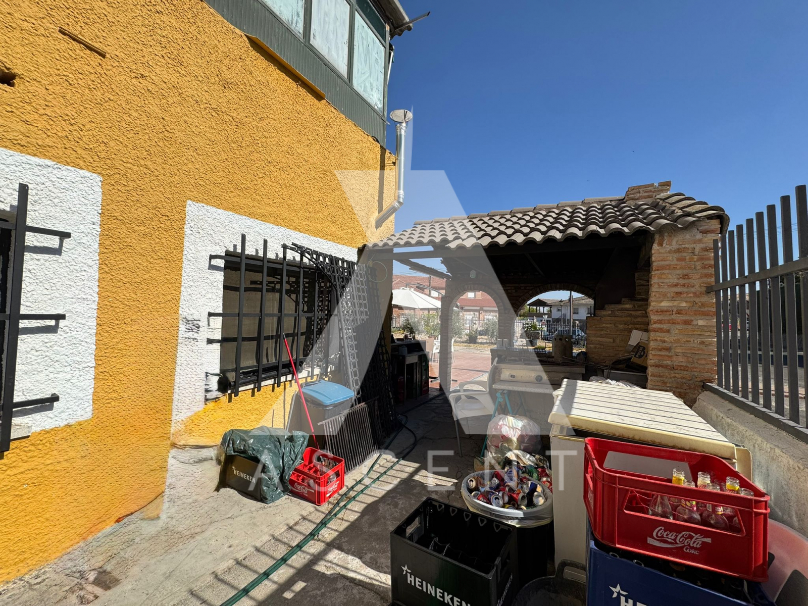 WhatsApp Image 2025-10-14 at 15.44.02 (4)