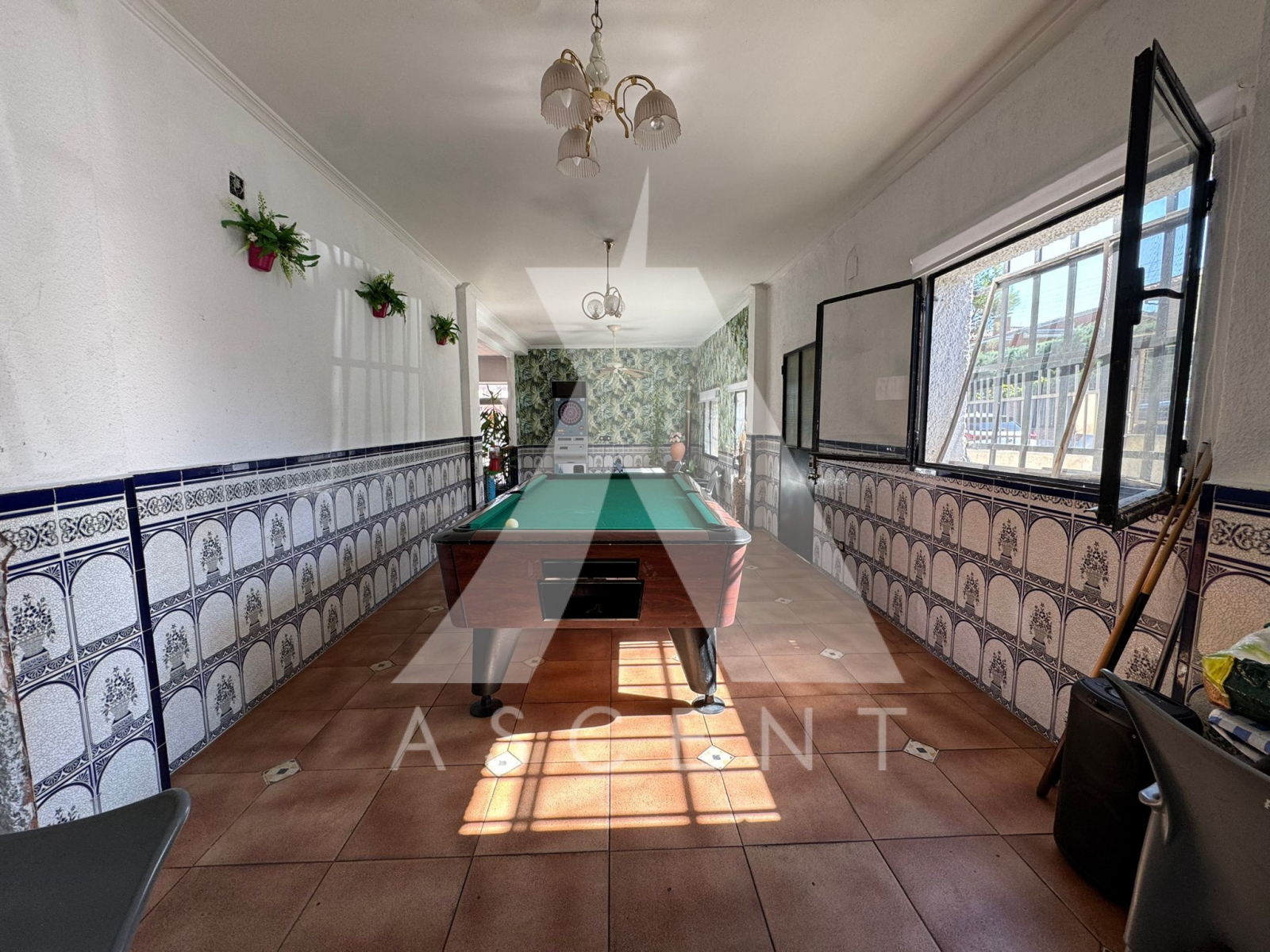 WhatsApp Image 2025-10-14 at 15.44.02