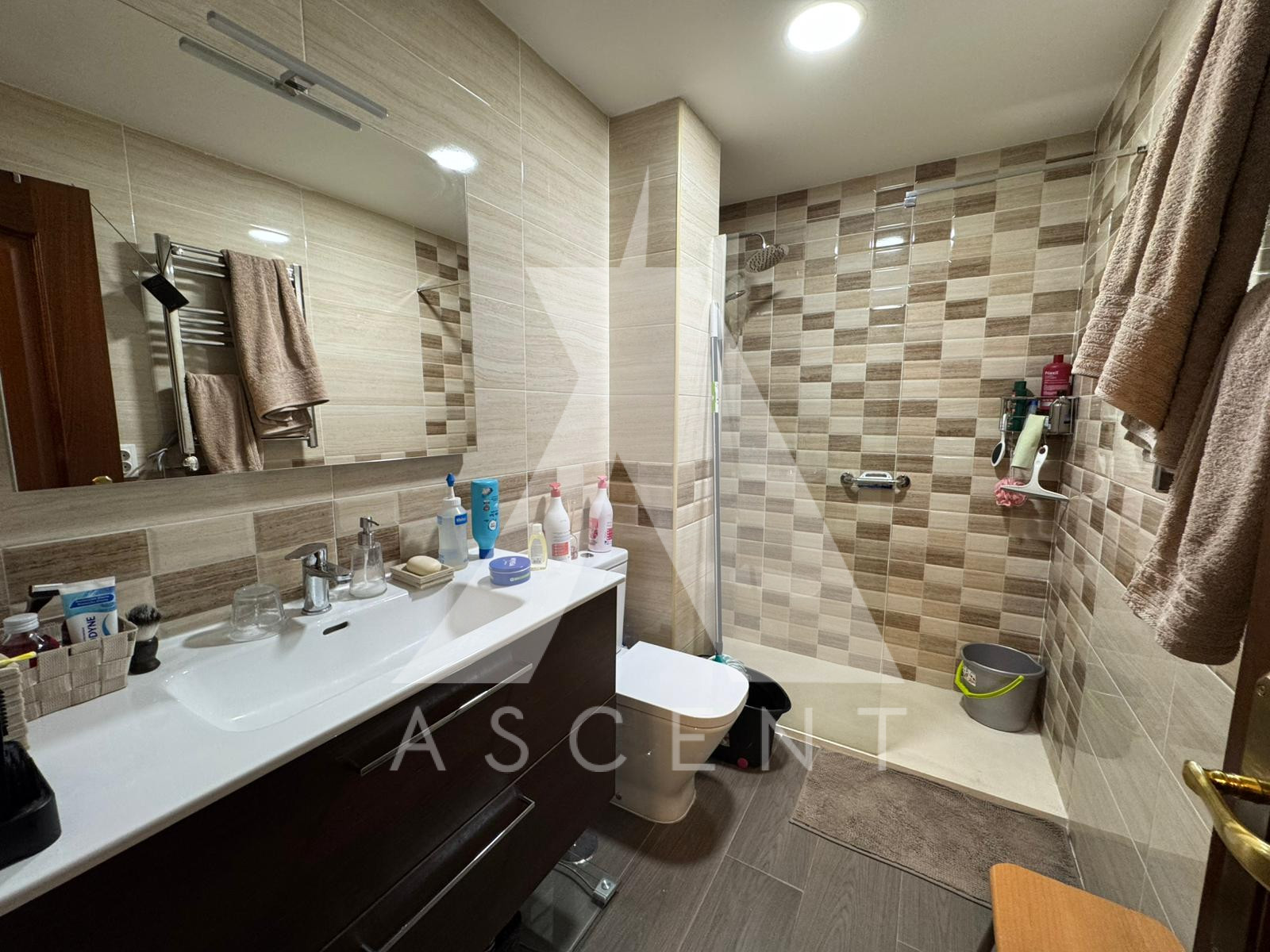 WhatsApp Image 2025-11-18 at 21.17.36